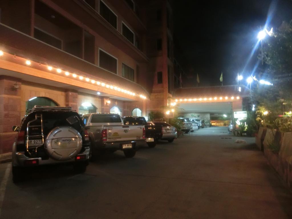 Ayutthaya Thenee Hotel المظهر الخارجي الصورة